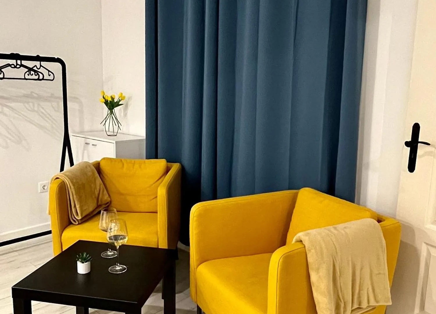 West Station Gallery - Free Parking, Cozy Home, Perfect For Families Budapest