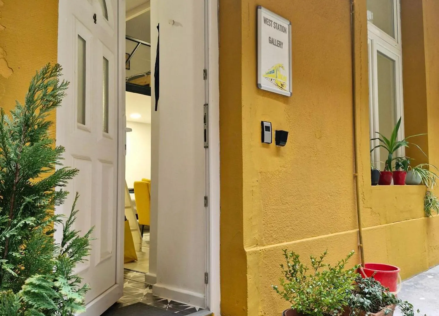 West Station Gallery - Free Parking, Cozy Home, Perfect For Families Budapest 0*,  Hungría